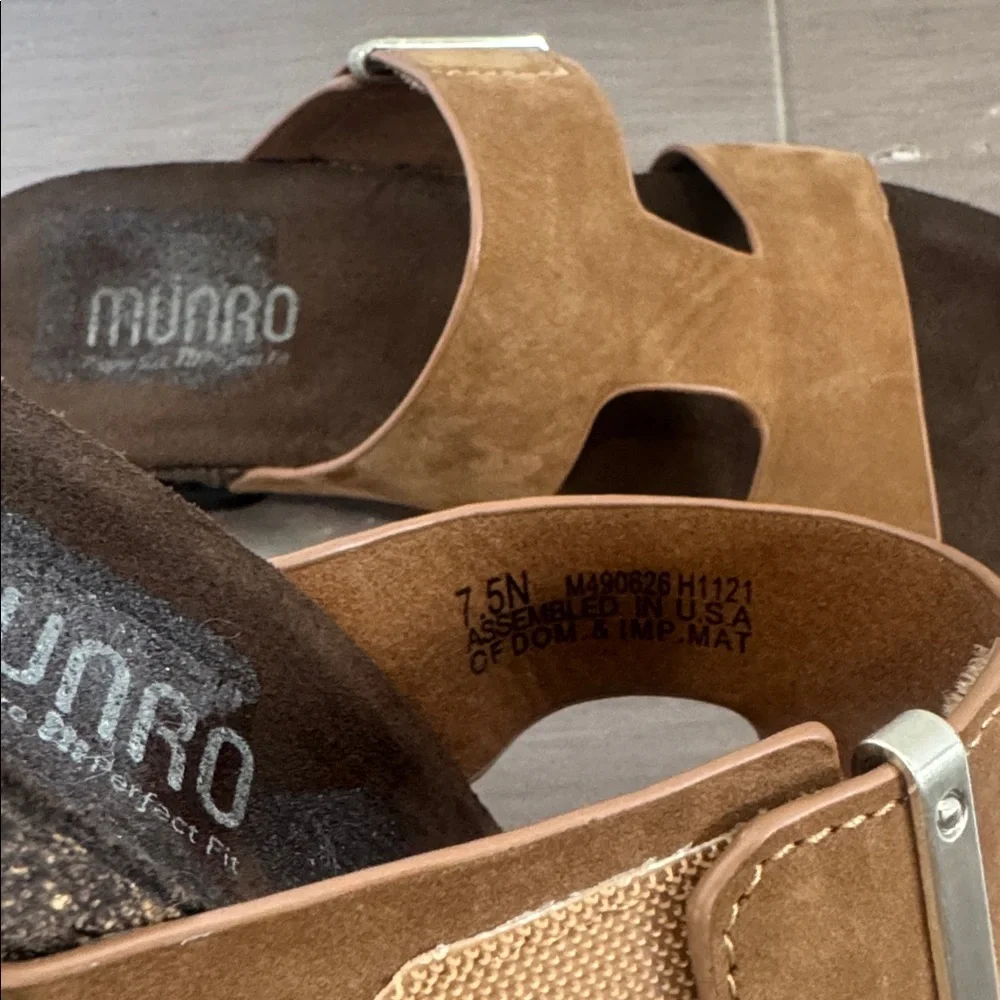 NWOT Munro leather brown Jody Slide Sandal comfy casual minimalist size 7.5N